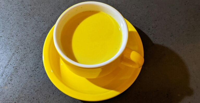 Health Benefits of Turmeric Milk in Winter